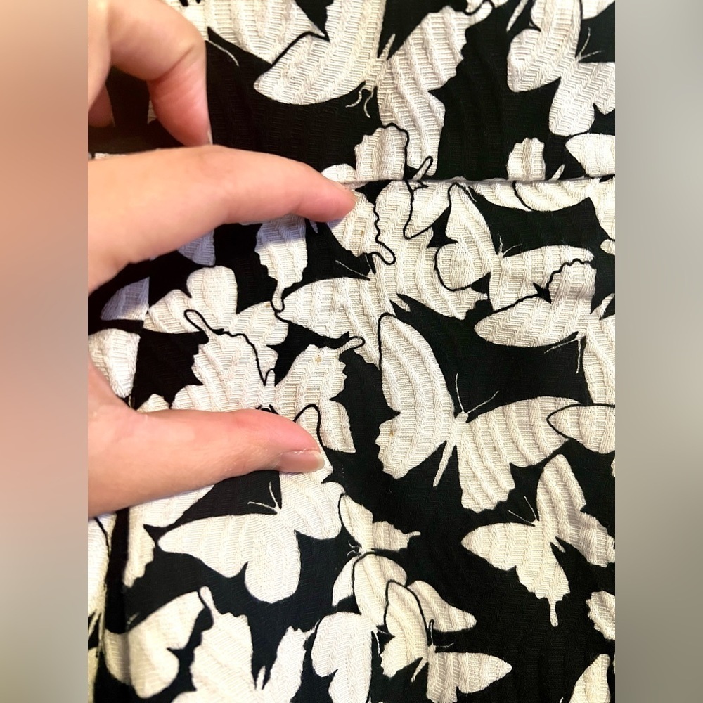 Talbots Black & White Butterfly Print Fit & Flare Midi Dress Size 8 - Picture 7 of 7